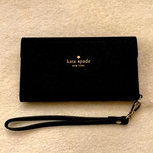 Kate Spade iPhone 8 Plus wallet case.